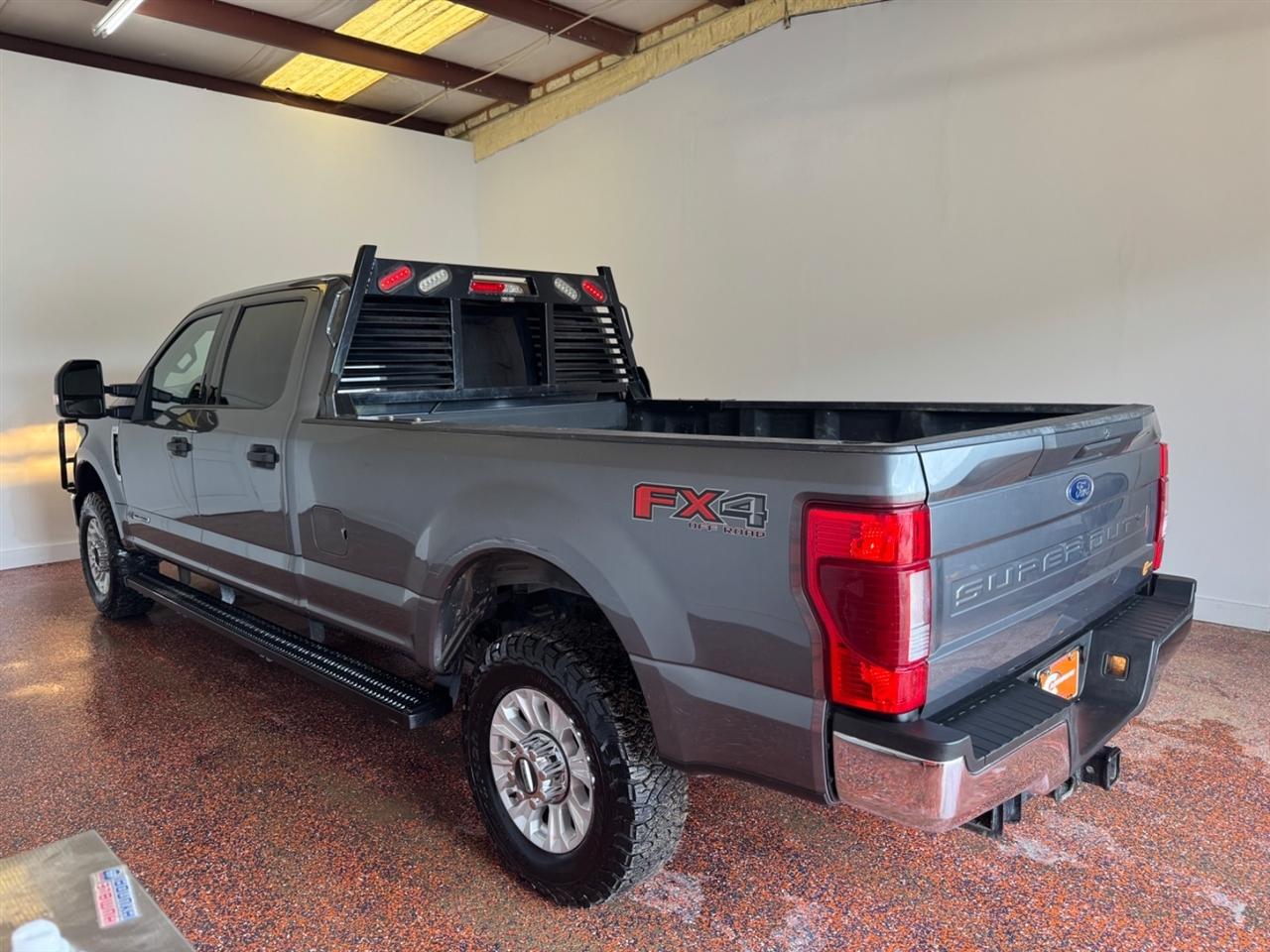 Ford Super Duty F-350 SRW King Ranch 4WD Crew Cab 8' Box 2022