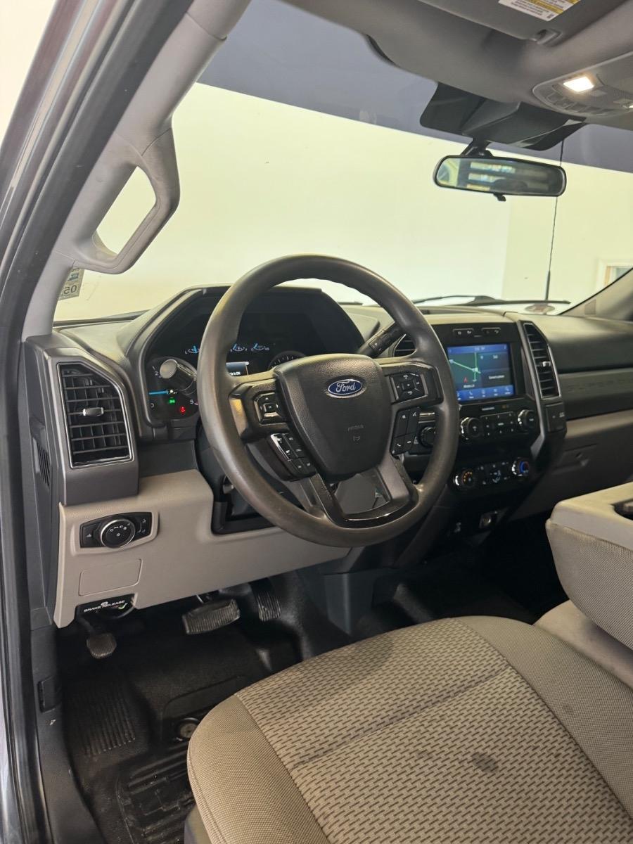 Ford Super Duty F-350 SRW King Ranch 4WD Crew Cab 8' Box 2022