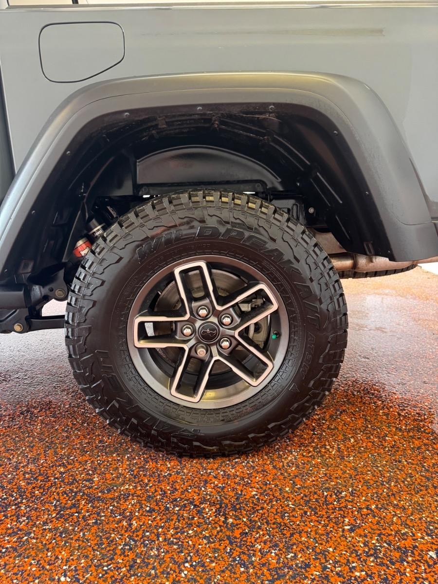 Jeep Gladiator Mojave 4x4 2025