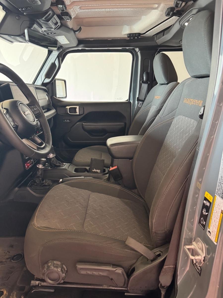 Jeep Gladiator Mojave 4x4 2025