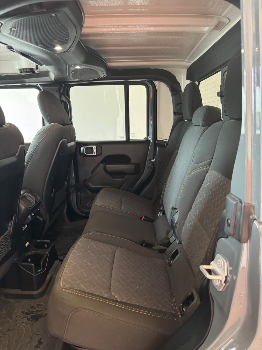 Jeep Gladiator Mojave 4x4 2025