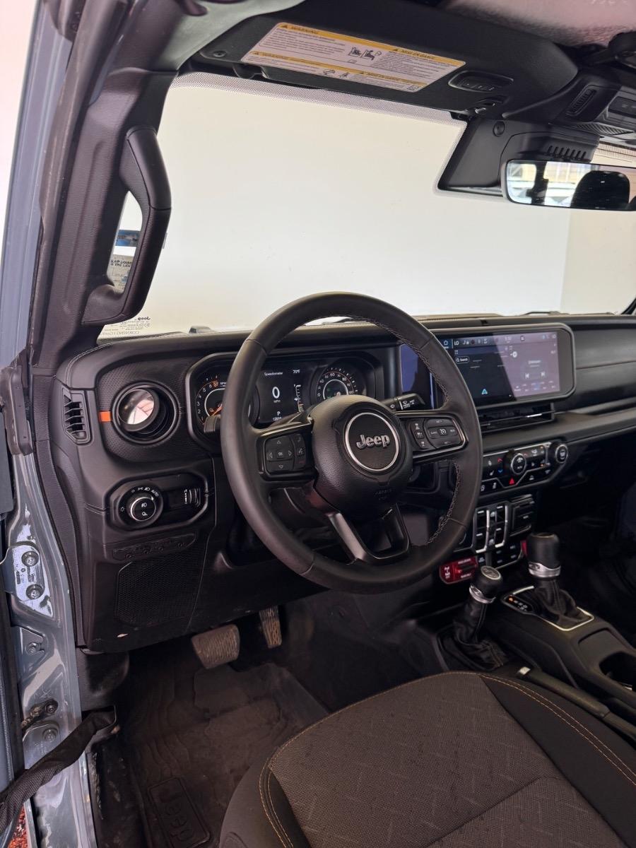 Jeep Gladiator Mojave 4x4 2025