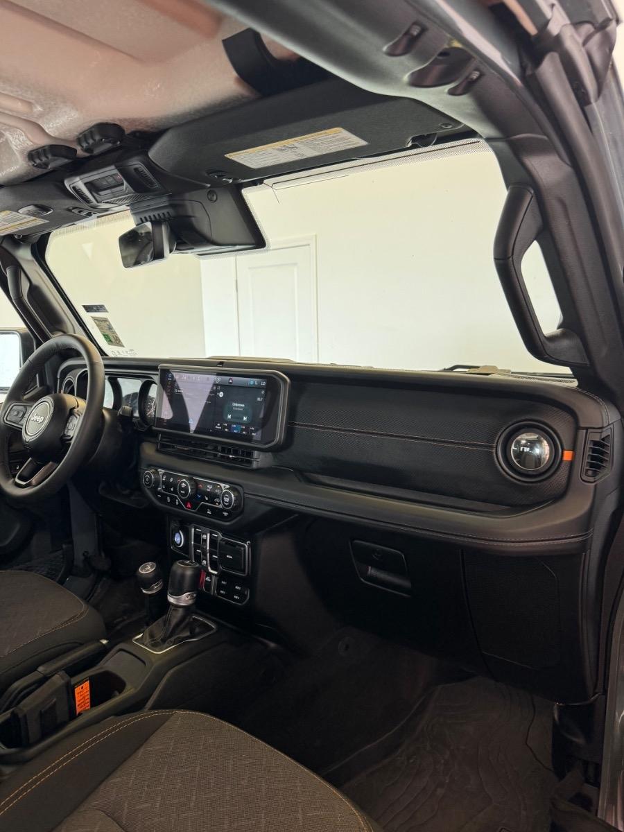 Jeep Gladiator Mojave 4x4 2025
