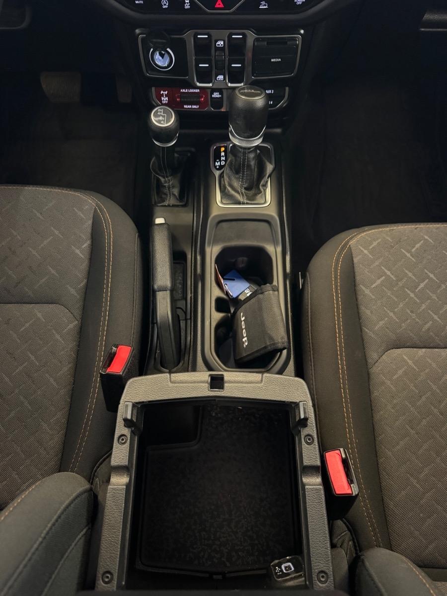 Jeep Gladiator Mojave 4x4 2025