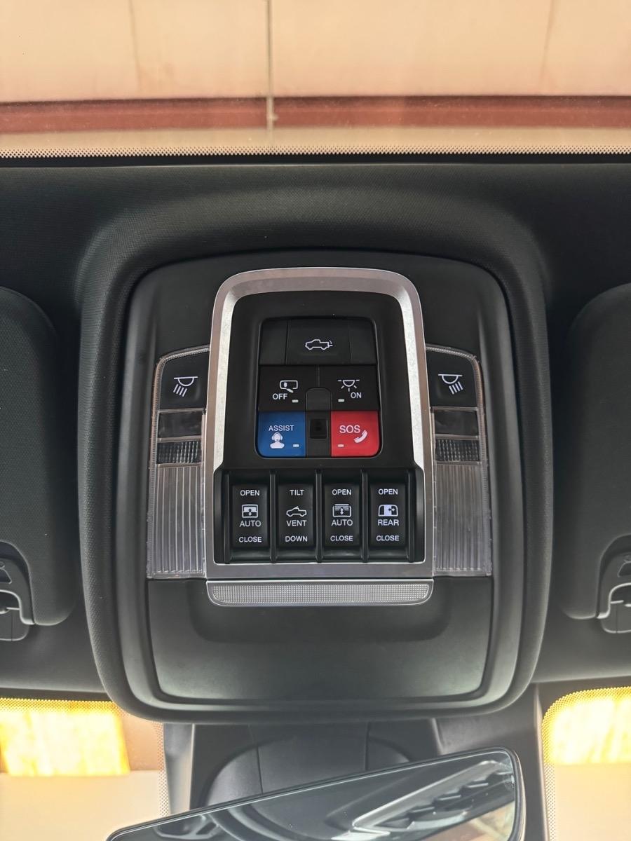 RAM 1500 Limited 4x4 Crew Cab 5'7" Box 2021