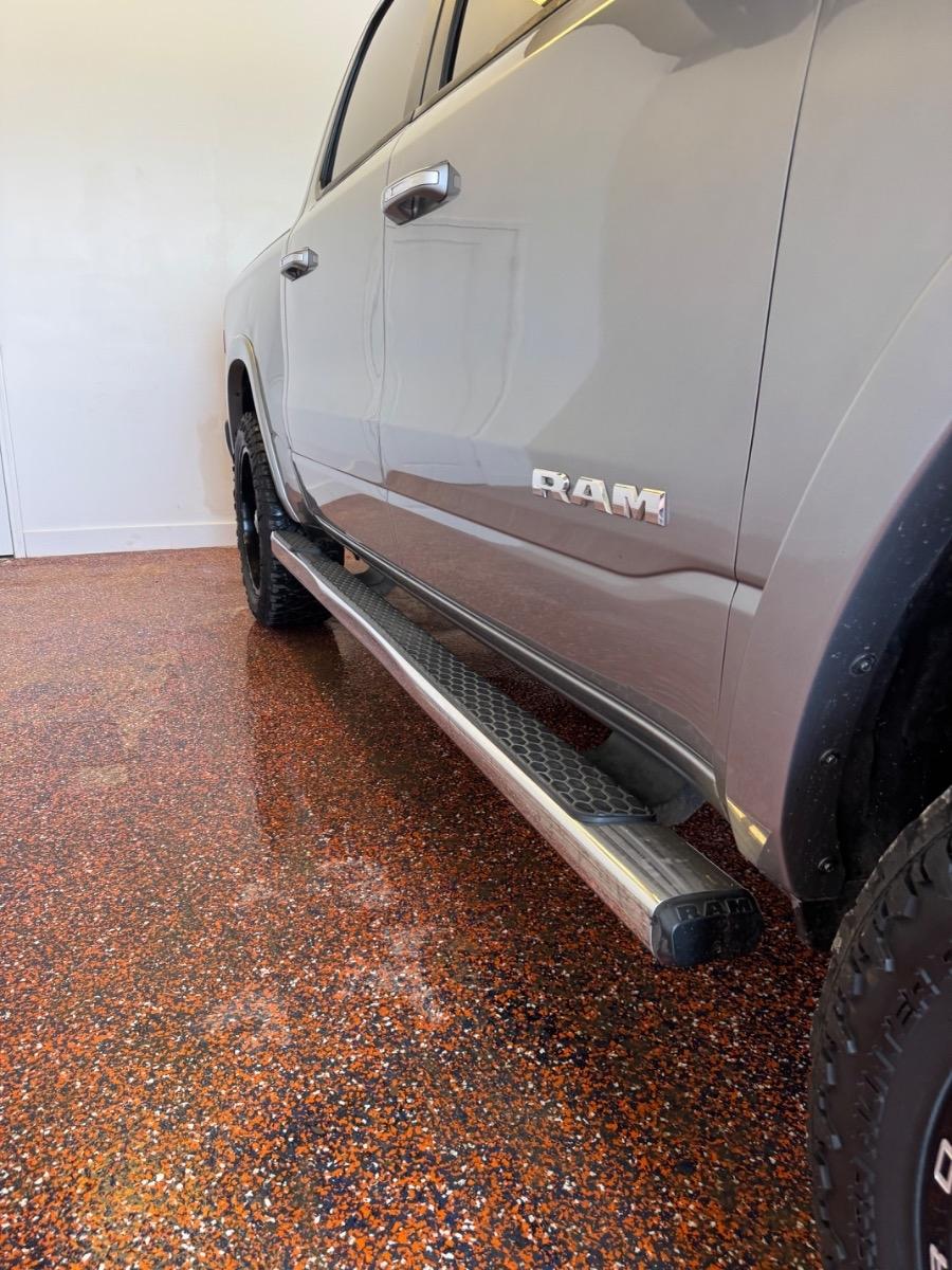RAM 1500 Laramie 4x4 Crew Cab 5'7" Box 2019