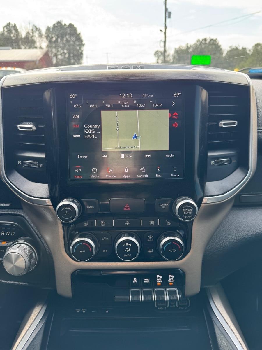 RAM 1500 Laramie 4x4 Crew Cab 5'7" Box 2019