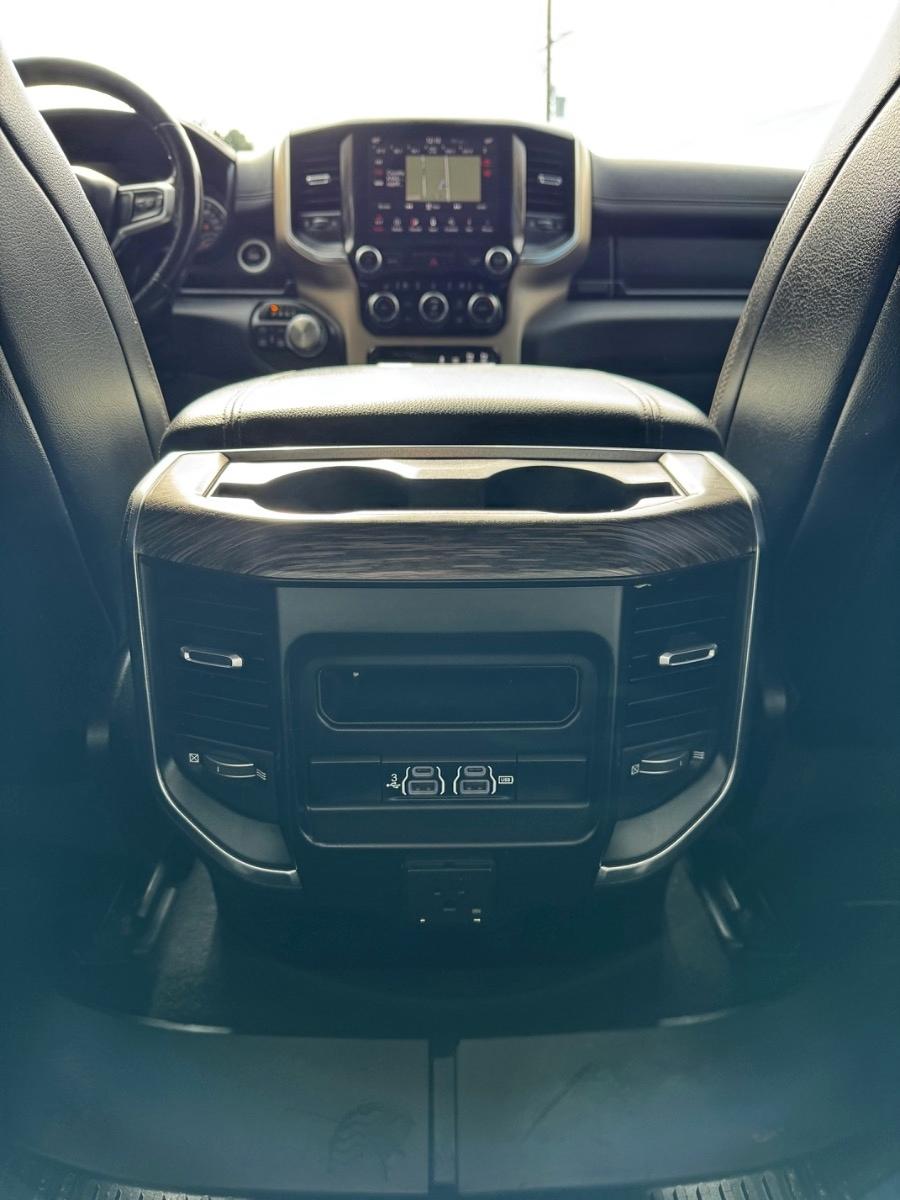 RAM 1500 Laramie 4x4 Crew Cab 5'7" Box 2019