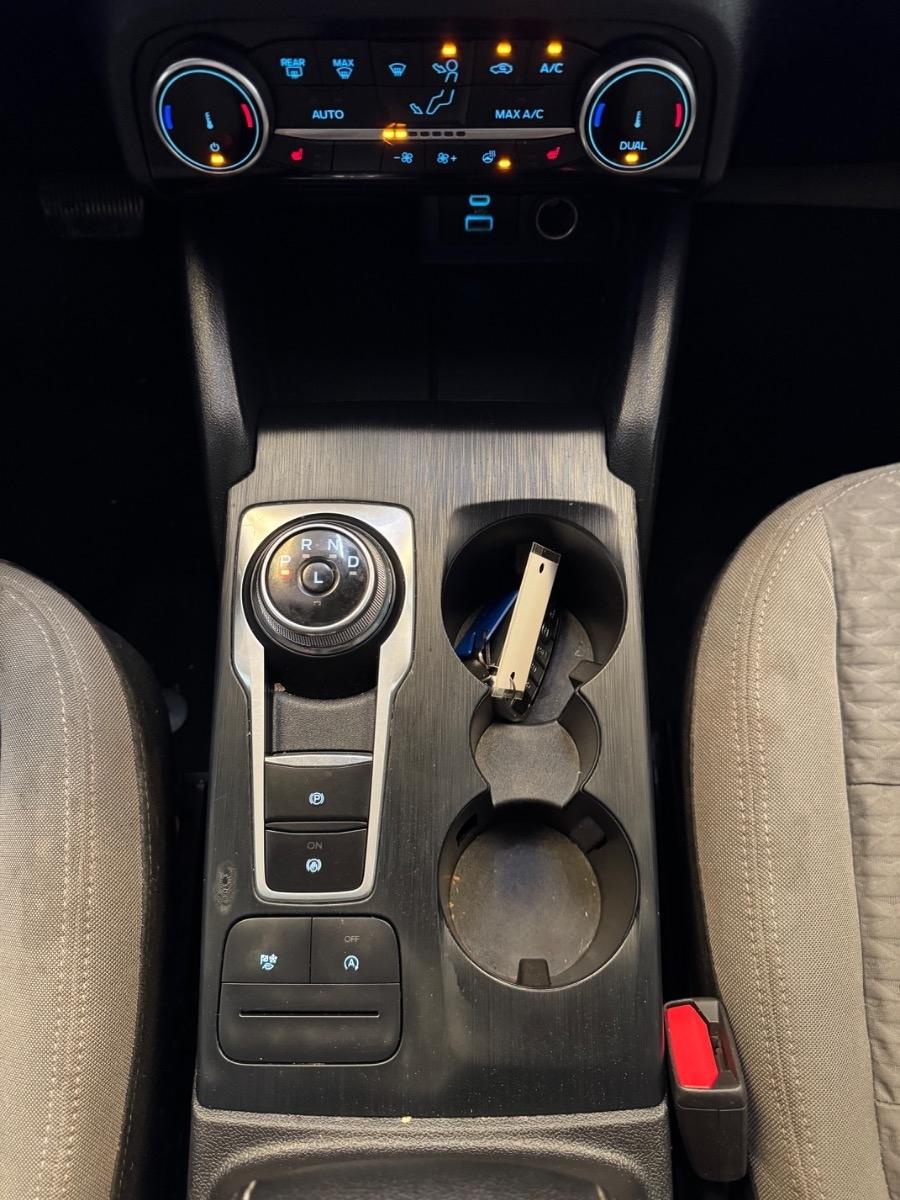 Ford Escape SE FWD 2022