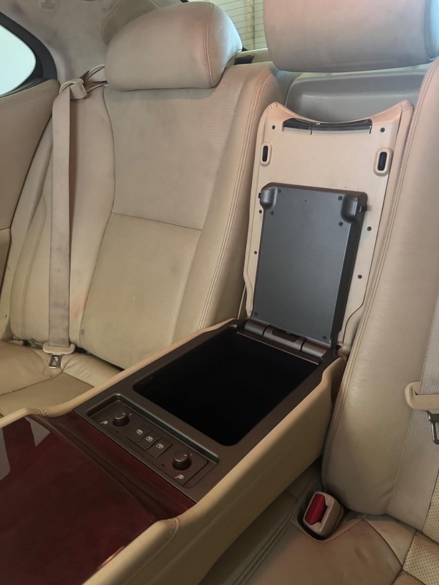 Lexus LS 460 4dr Sdn L RWD 2011