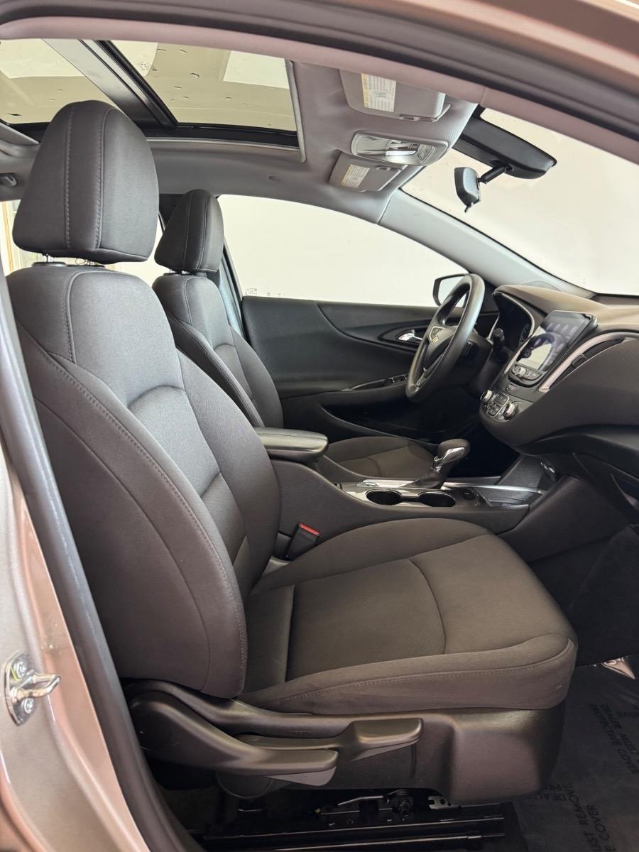 Chevrolet Malibu 4dr Sdn LT 2022