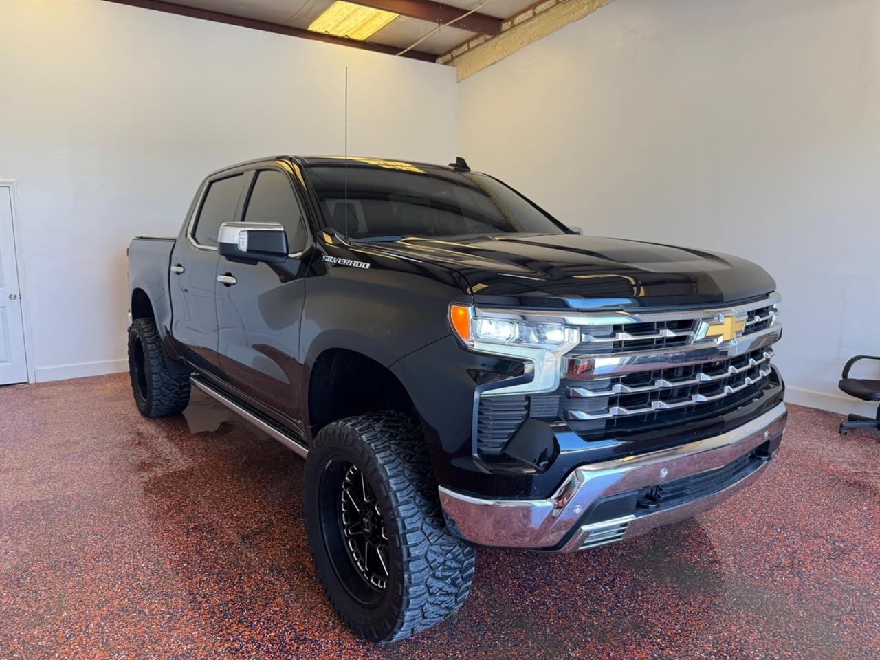 Chevrolet Silverado 1500 4WD Crew Cab 147" LTZ 2022