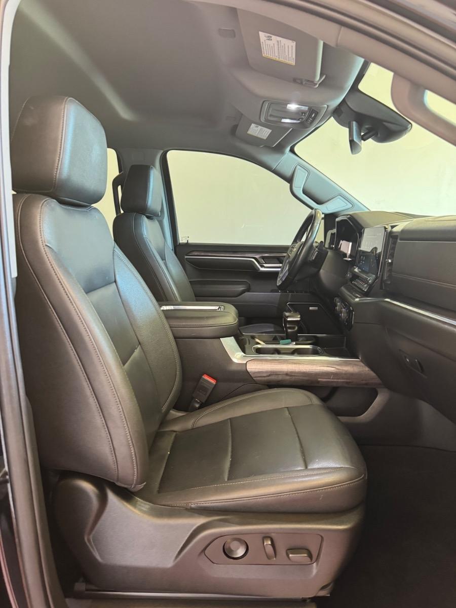 Chevrolet Silverado 1500 4WD Crew Cab 147" LTZ 2022