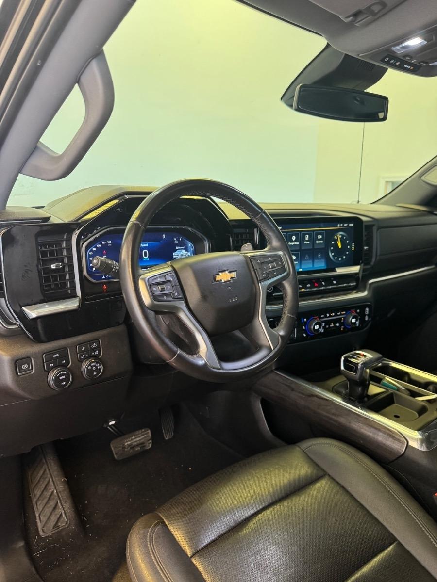 Chevrolet Silverado 1500 4WD Crew Cab 147" LTZ 2022