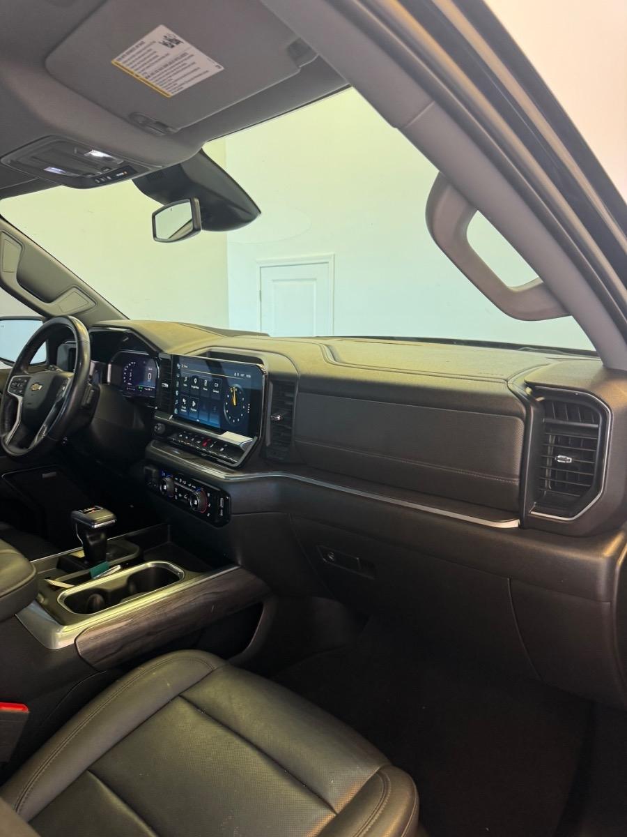 Chevrolet Silverado 1500 4WD Crew Cab 147" LTZ 2022
