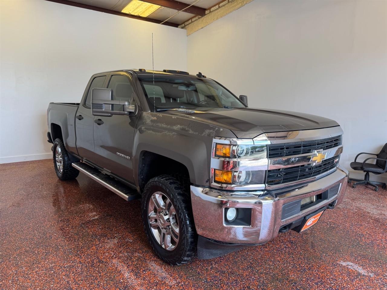 Chevrolet Silverado 2500HD 4WD Double Cab 144.2" LT 2015