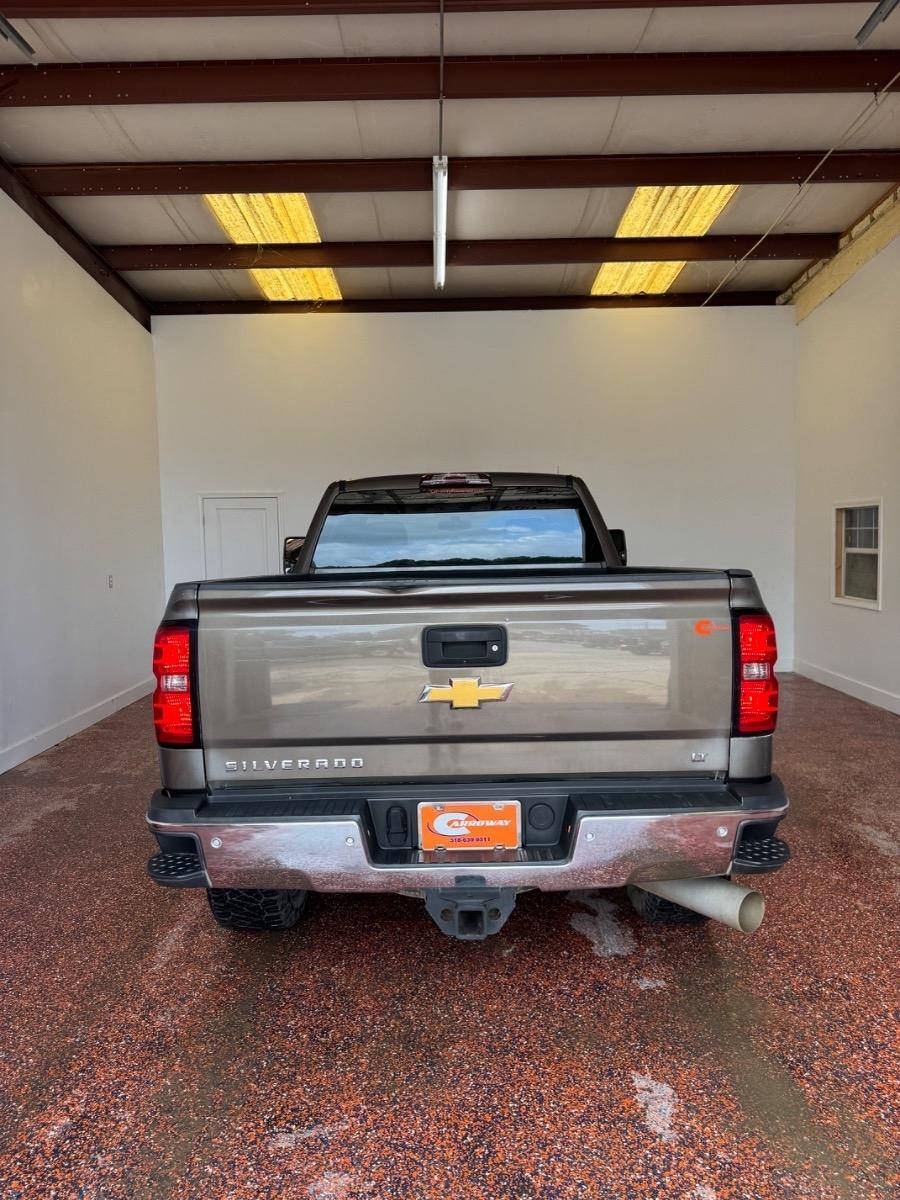 Chevrolet Silverado 2500HD 4WD Double Cab 144.2" LT 2015