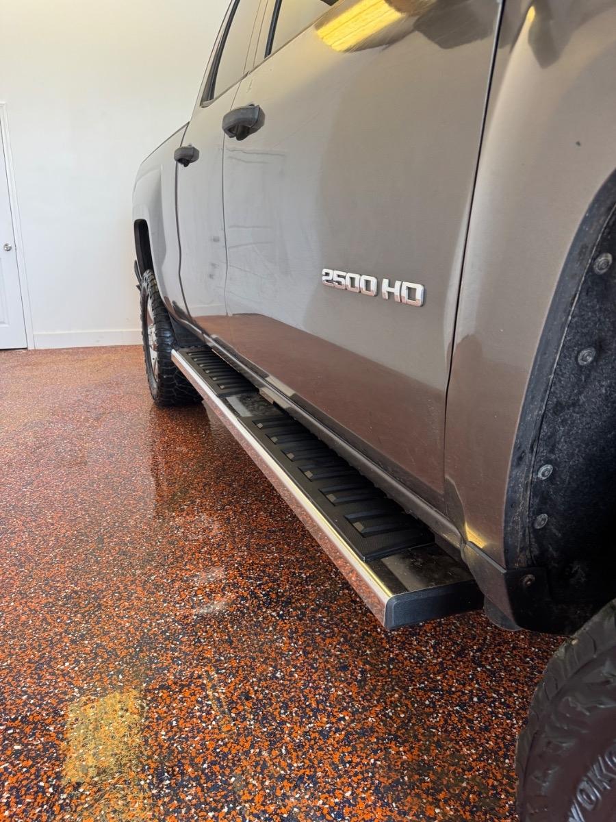 Chevrolet Silverado 2500HD 4WD Double Cab 144.2" LT 2015
