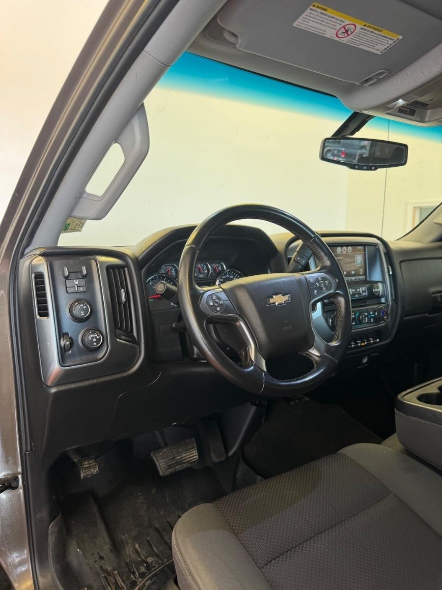 Chevrolet Silverado 2500HD 4WD Double Cab 144.2" LT 2015