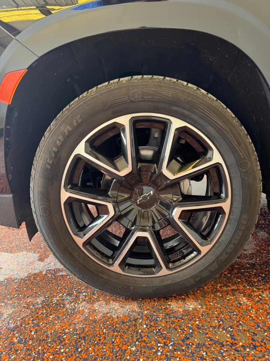 Chevrolet Tahoe 4WD 4dr RST 2021