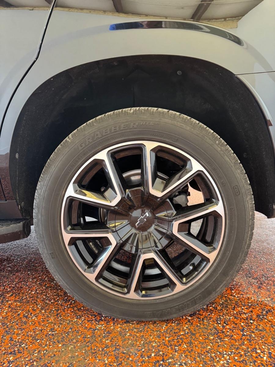 Chevrolet Tahoe 4WD 4dr RST 2021