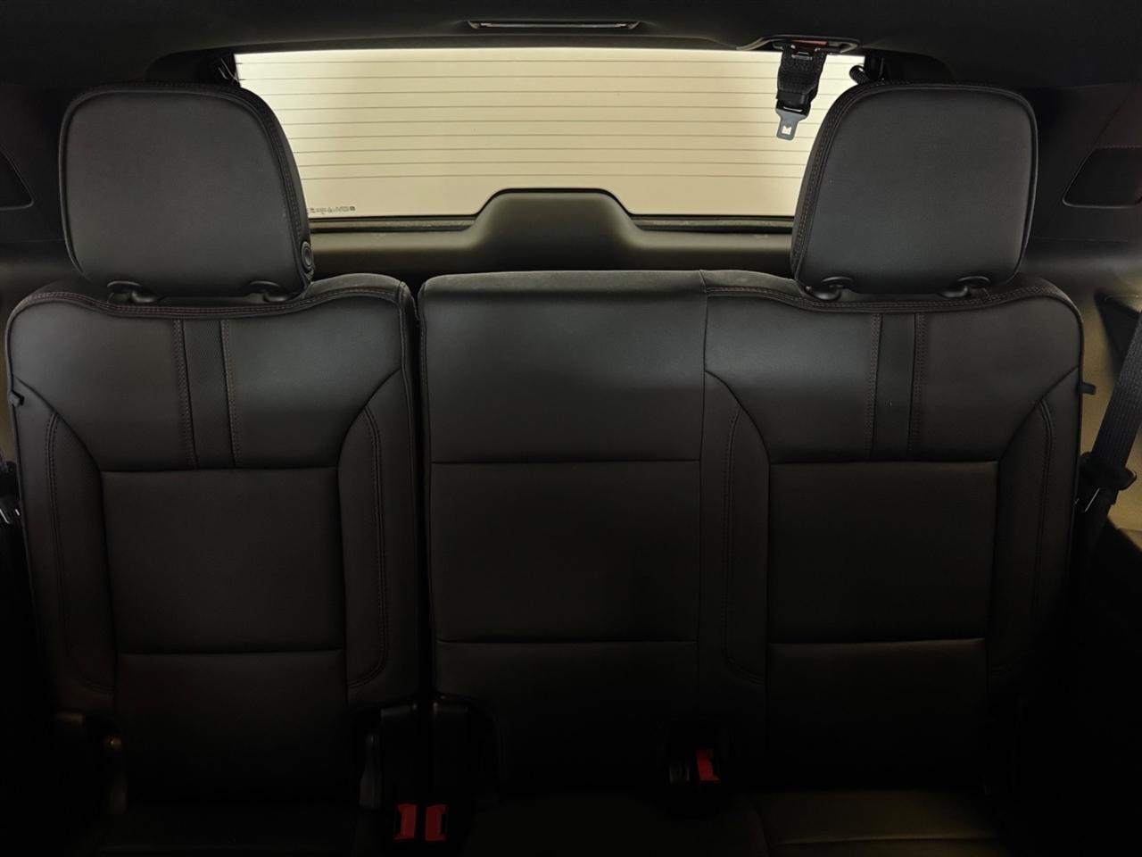 Chevrolet Tahoe 4WD 4dr RST 2021