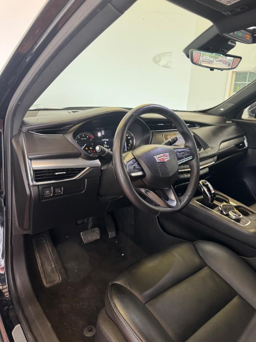 Cadillac XT4 AWD 4dr Premium Luxury 2020