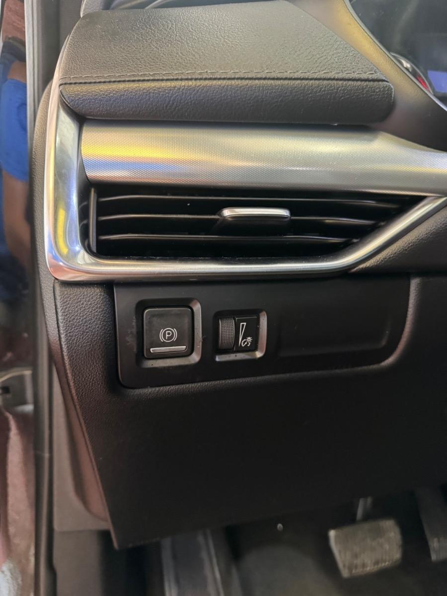 Cadillac XT4 AWD 4dr Premium Luxury 2020