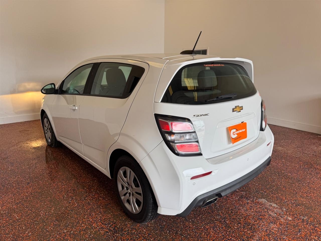 Chevrolet Sonic 5dr HB Auto LT w/1FL 2019