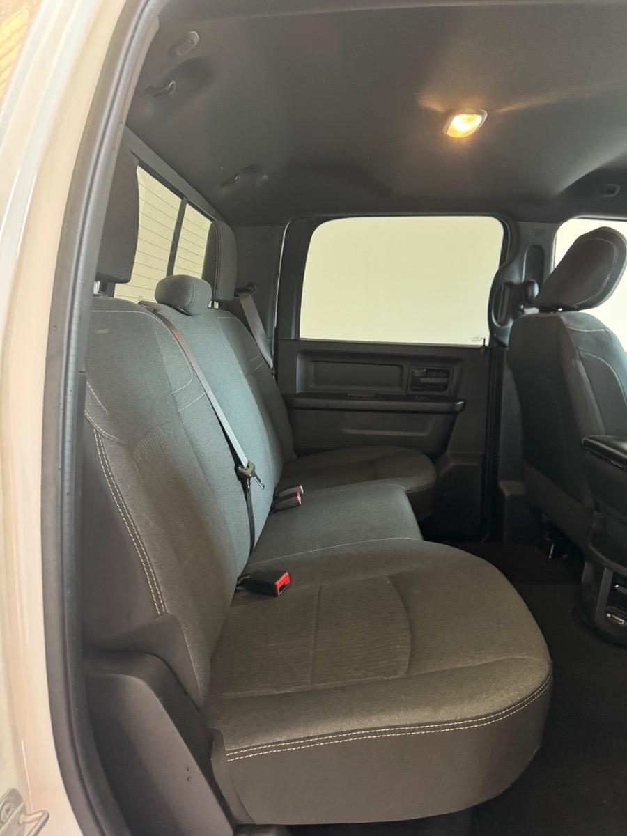 RAM 3500 Tradesman 4x4 Crew Cab 8' Box 2022