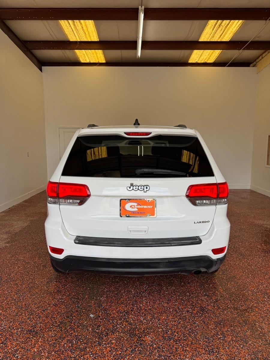 Jeep Grand Cherokee RWD 4dr Laredo 2015