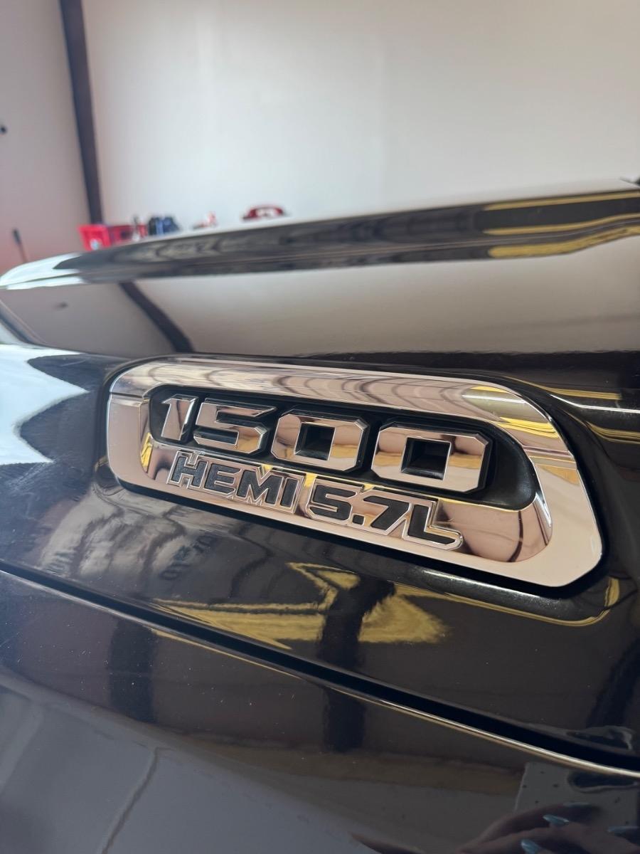RAM 1500 Laramie 4x2 Quad Cab 6'4" Box 2019