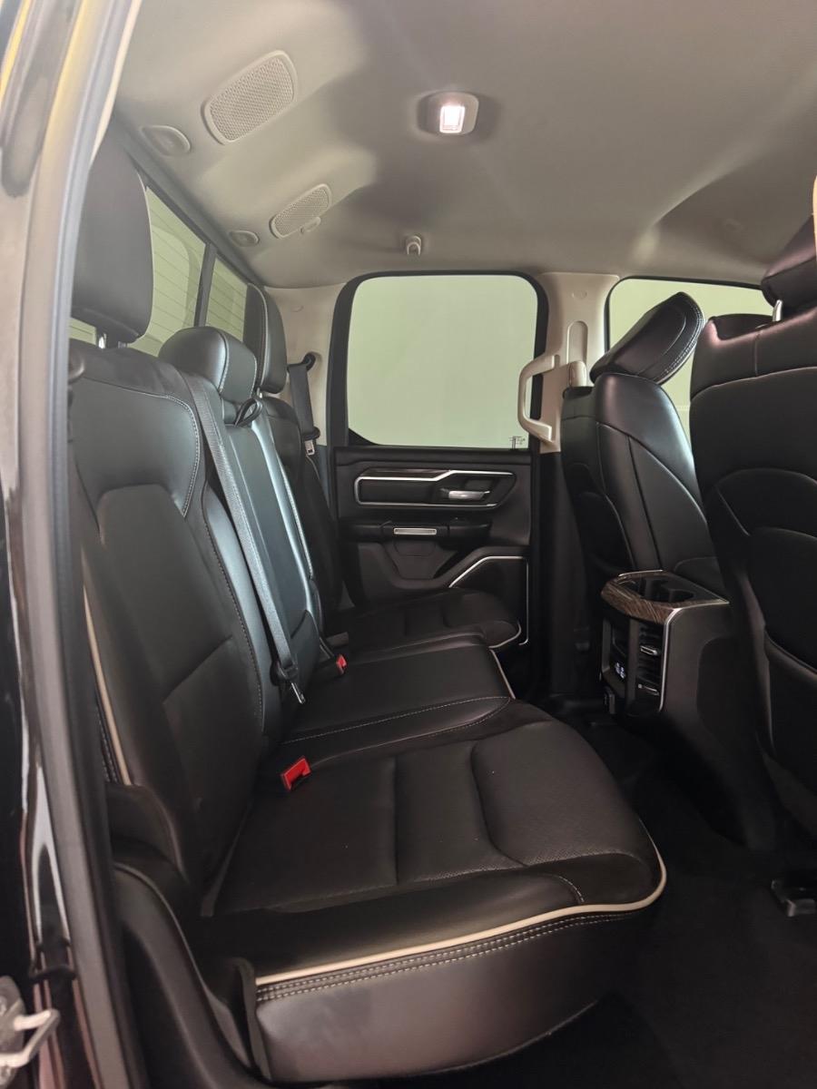 RAM 1500 Laramie 4x2 Quad Cab 6'4" Box 2019