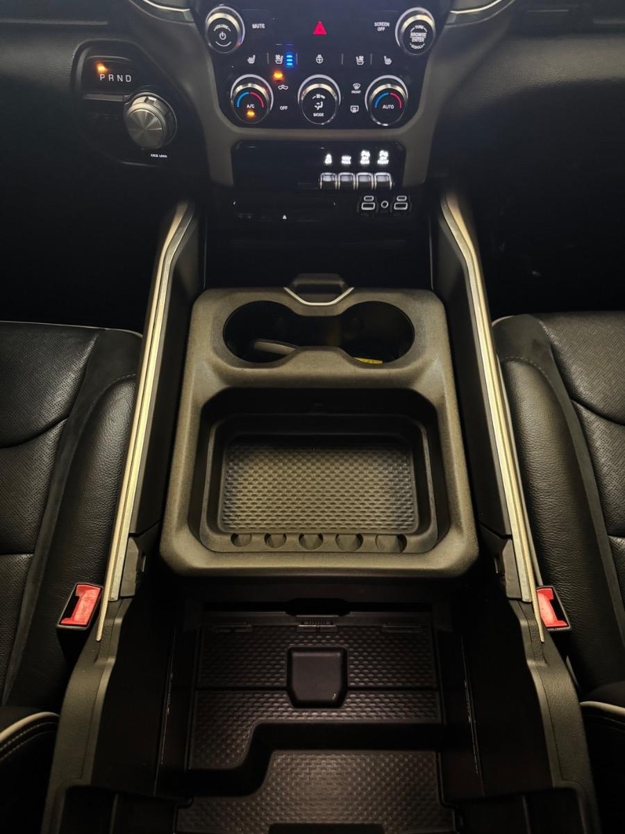 RAM 1500 Laramie 4x2 Quad Cab 6'4" Box 2019