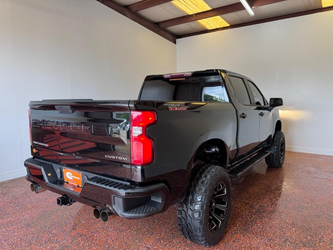 Chevrolet Silverado 1500 4WD Crew Cab 147" Custom Trail Boss 2021