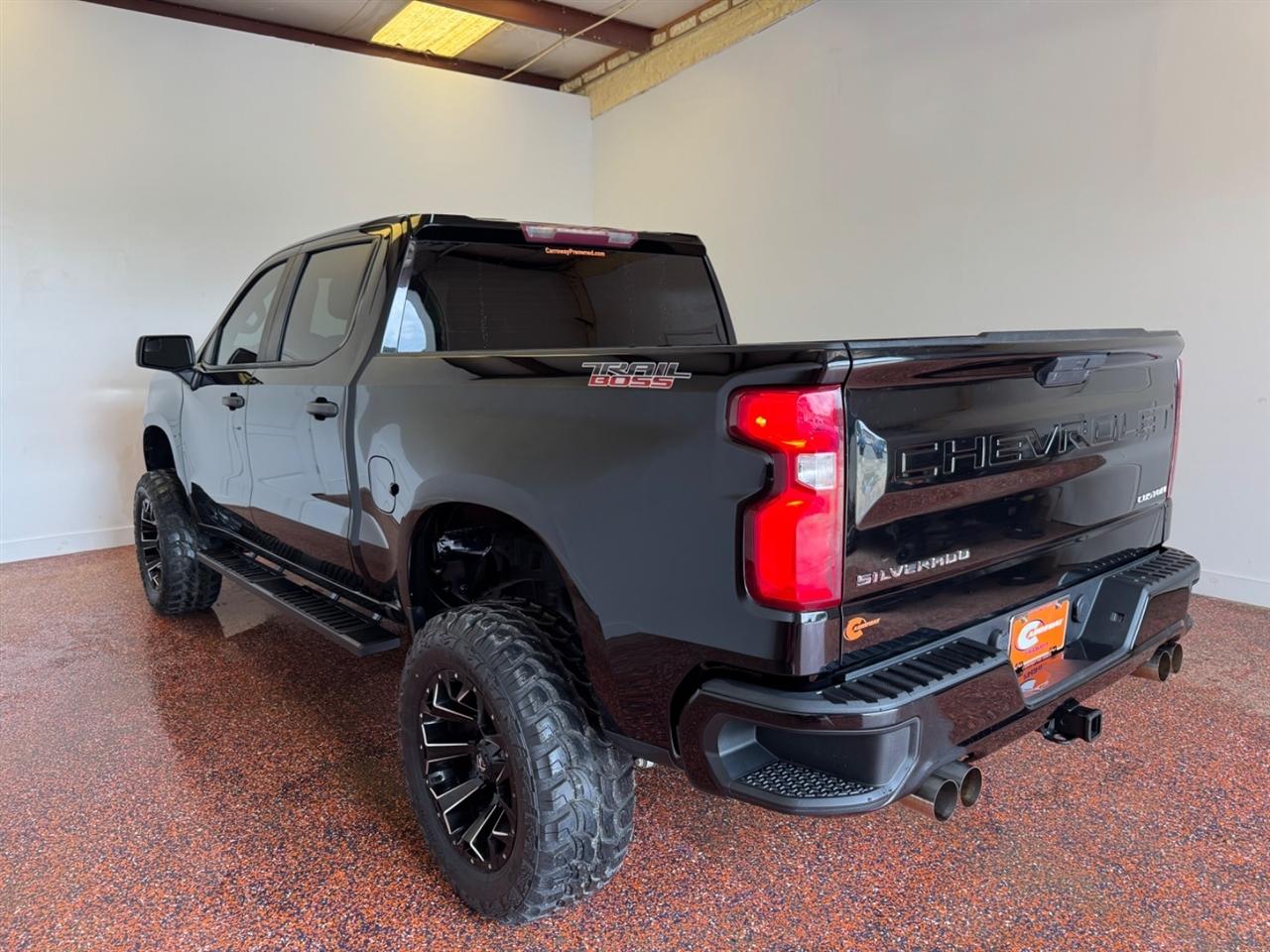 Chevrolet Silverado 1500 4WD Crew Cab 147" Custom Trail Boss 2021