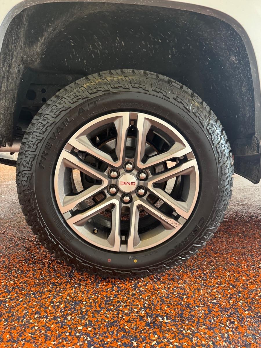 GMC Canyon 2WD Crew Cab 128.3" SLE 2019