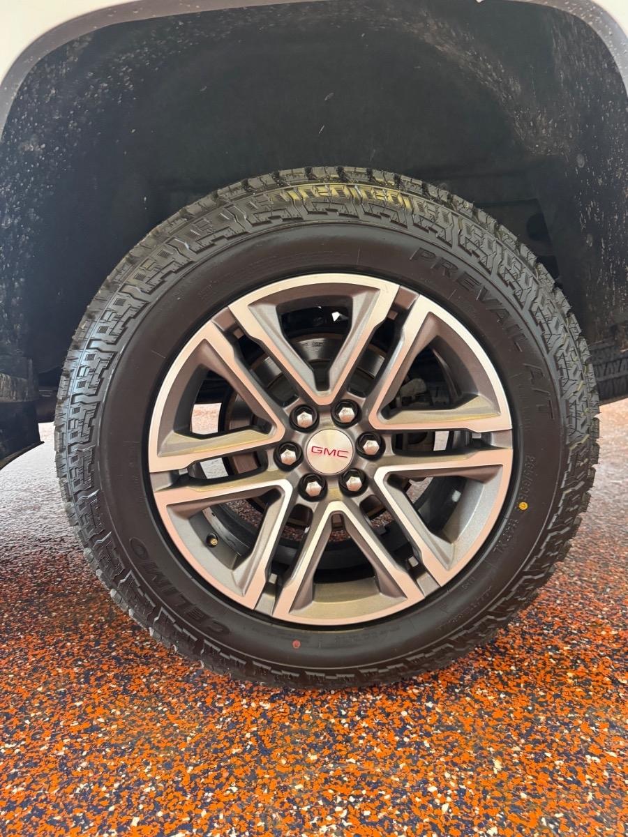 GMC Canyon 2WD Crew Cab 128.3" SLE 2019