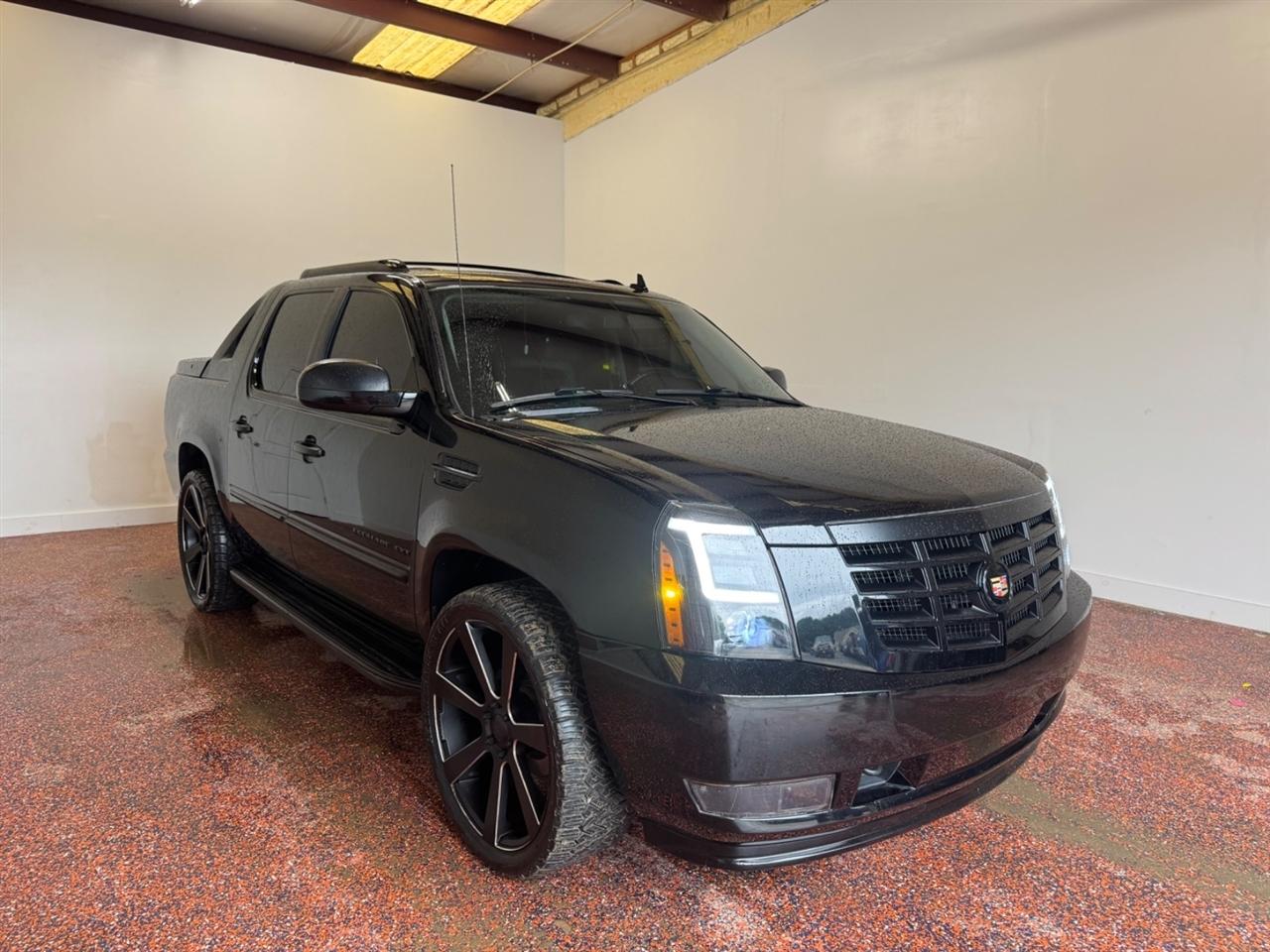 Cadillac Escalade EXT AWD 4dr Luxury 2013