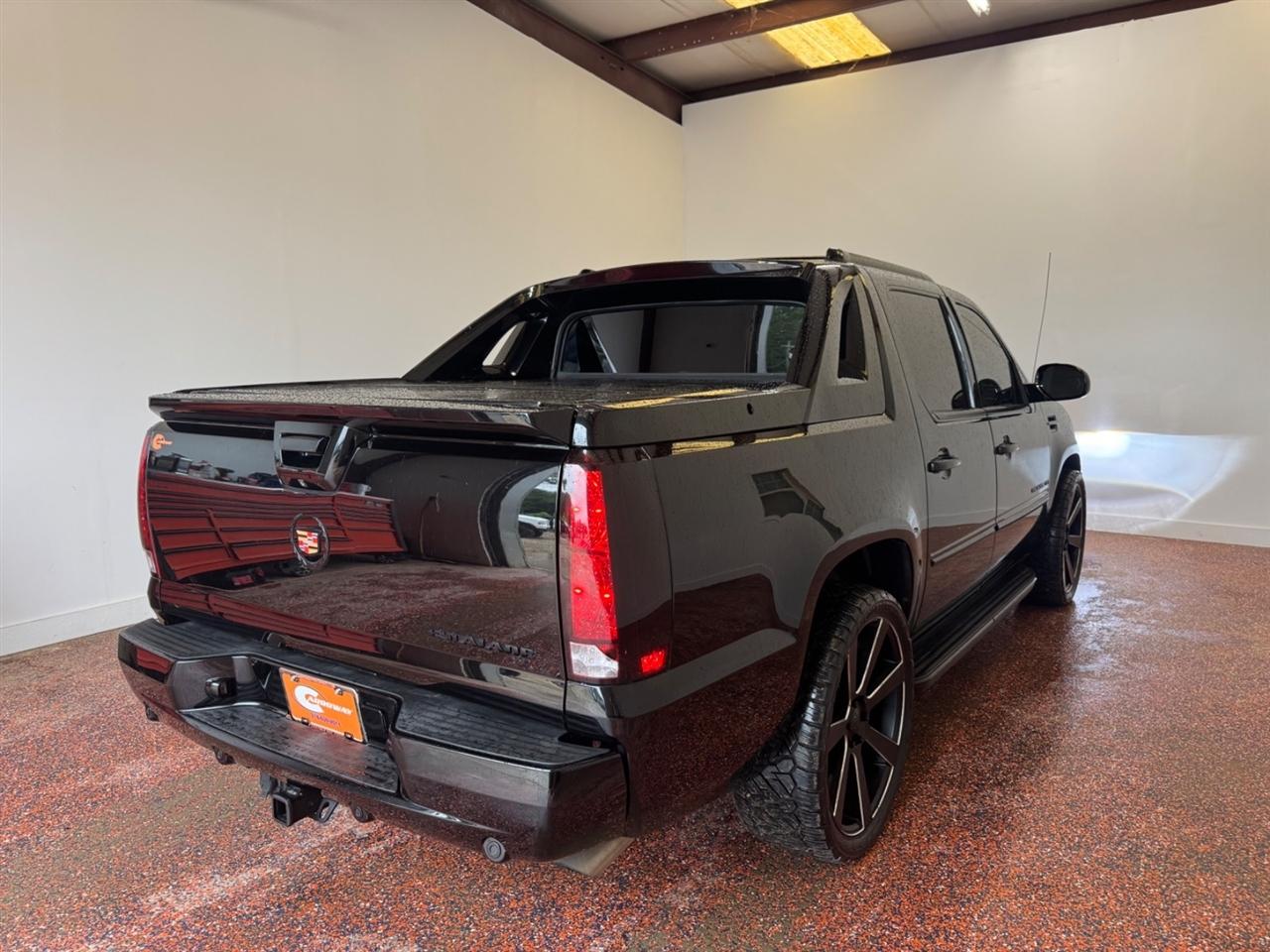 Cadillac Escalade EXT AWD 4dr Luxury 2013
