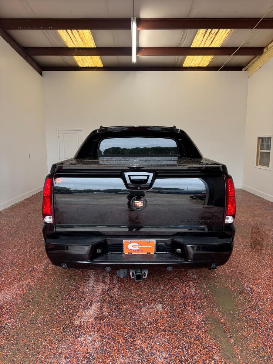 Cadillac Escalade EXT AWD 4dr Luxury 2013