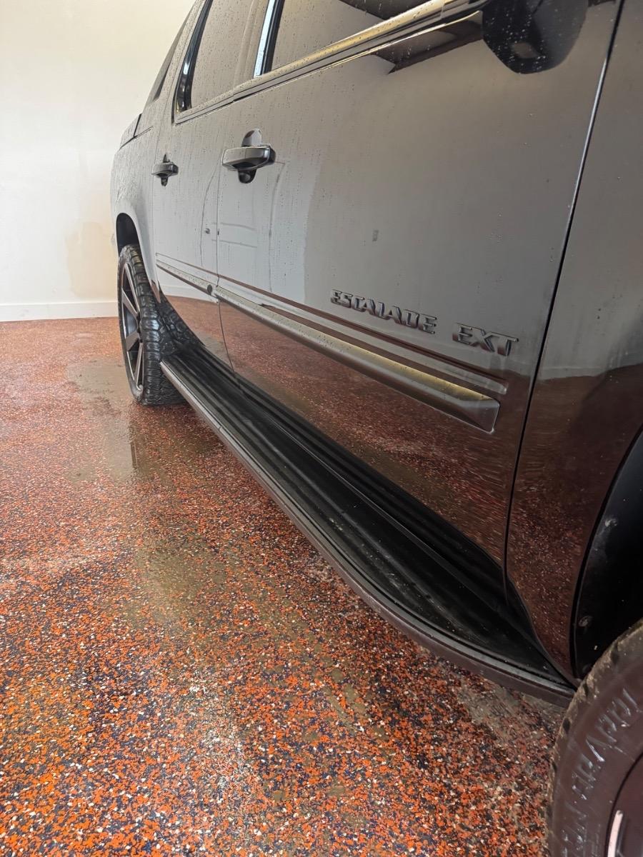 Cadillac Escalade EXT AWD 4dr Luxury 2013