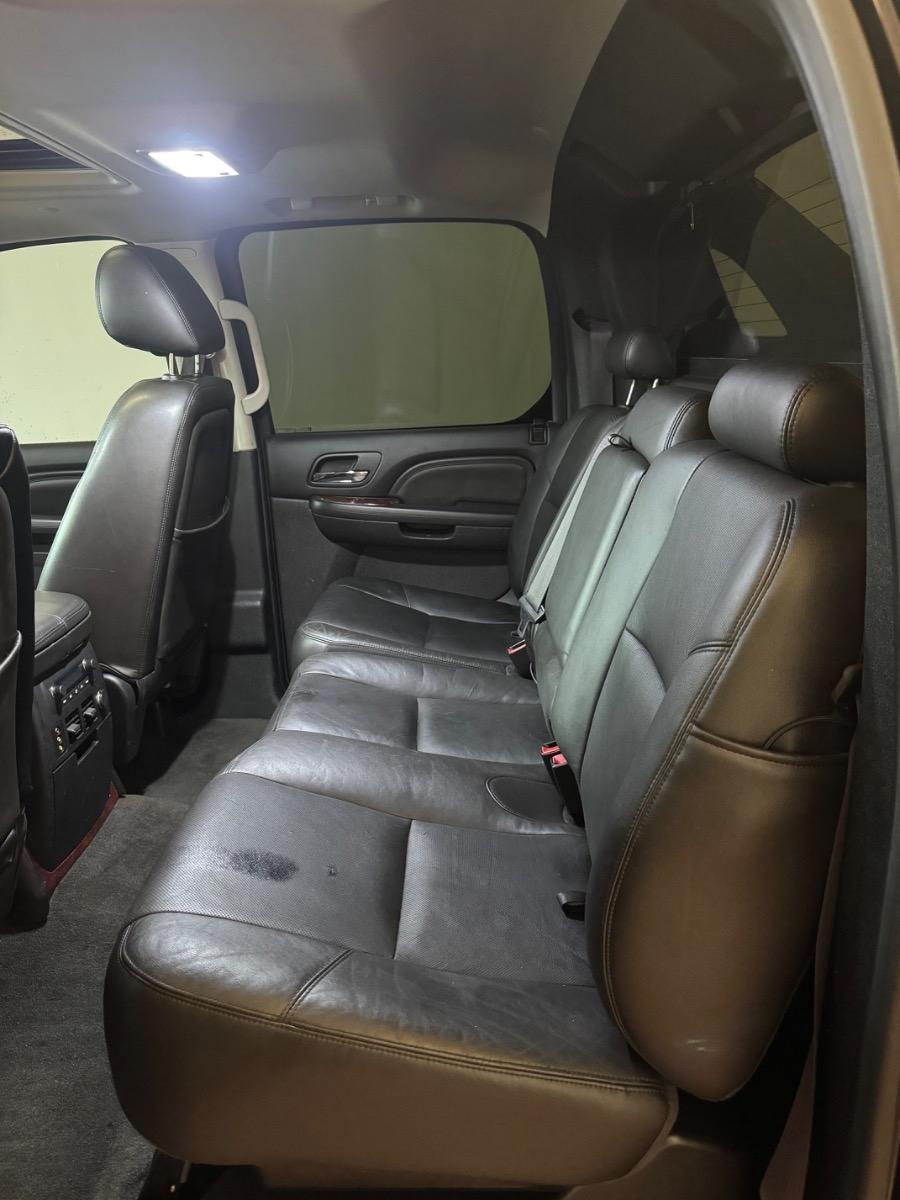 Cadillac Escalade EXT AWD 4dr Luxury 2013