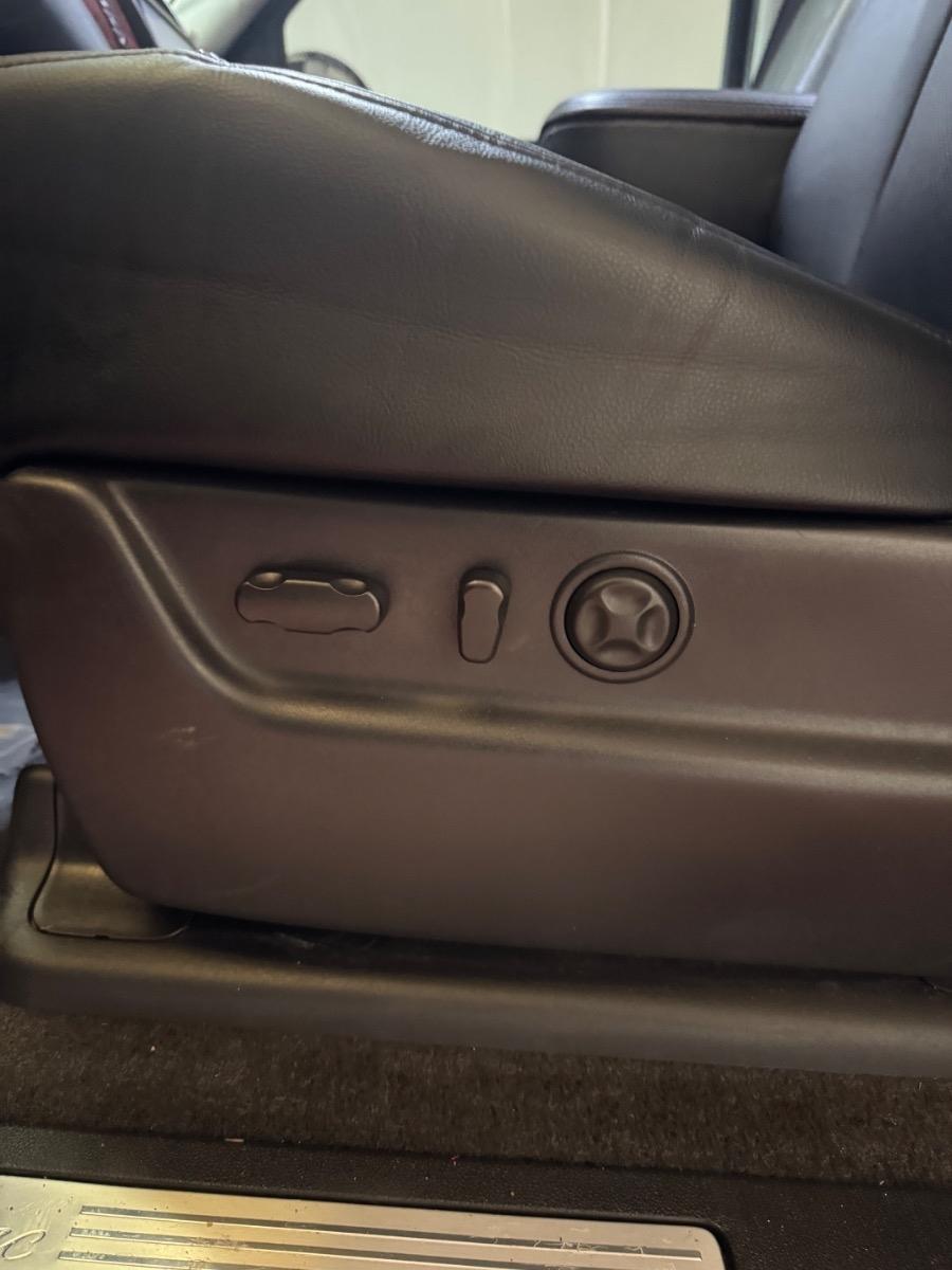Cadillac Escalade EXT AWD 4dr Luxury 2013
