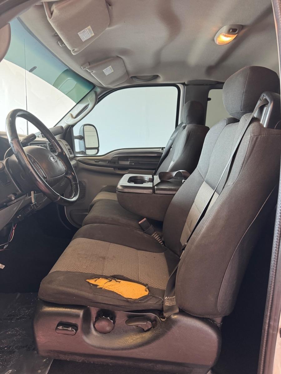 Ford Super Duty F-250 Supercab 142" XLT 4WD 2003