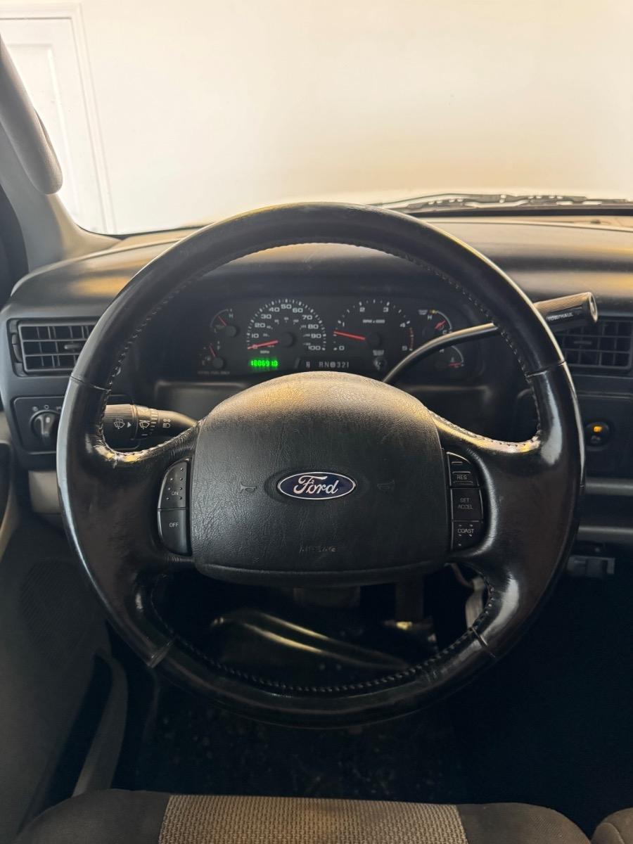 Ford Super Duty F-250 Supercab 142" XLT 4WD 2003