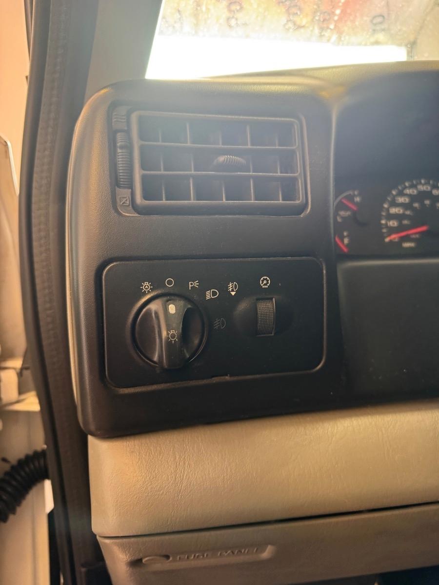 Ford Super Duty F-250 Supercab 142" XLT 4WD 2003
