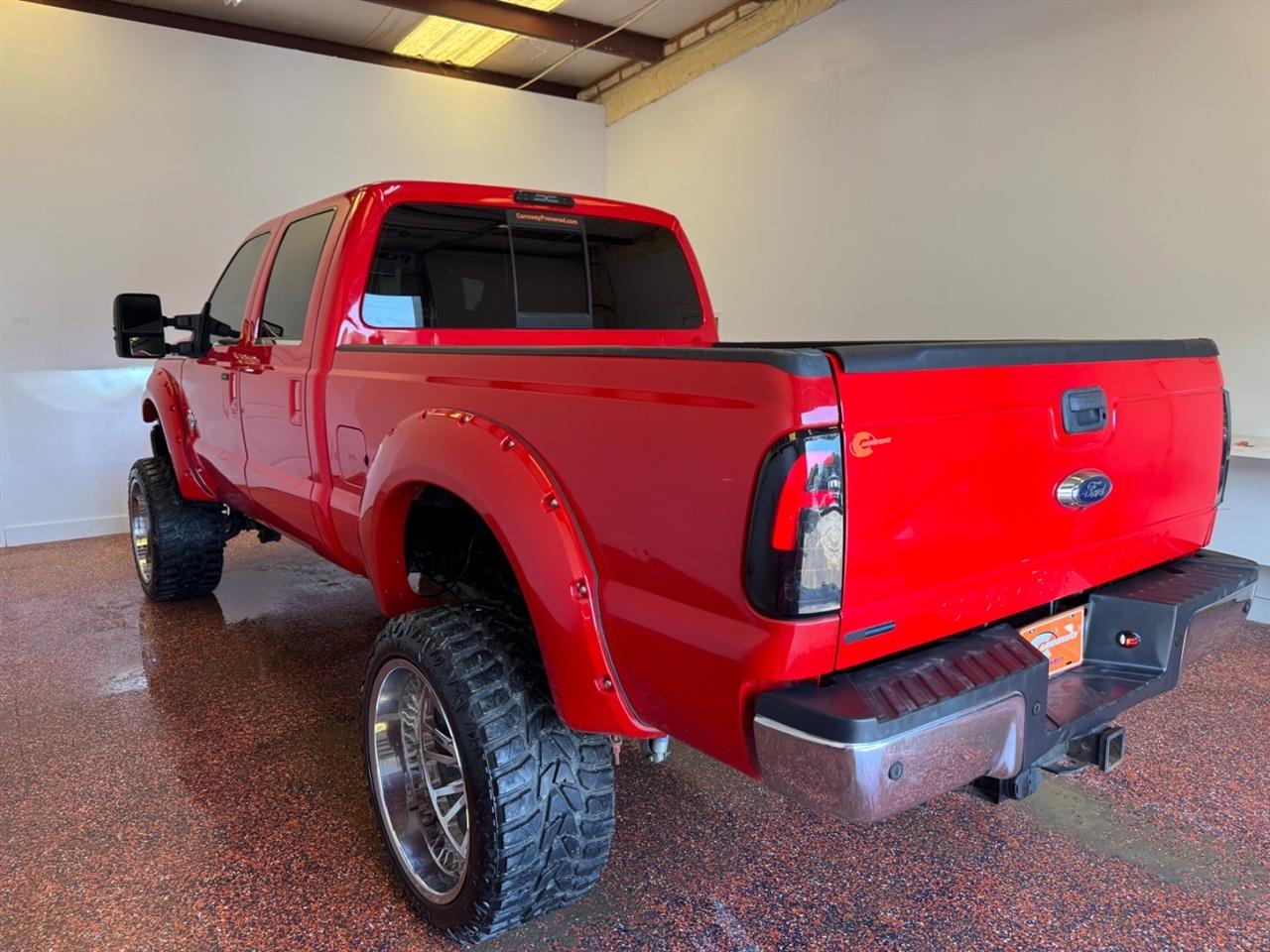 Ford Super Duty F-250 SRW 4WD Crew Cab 156" Lariat 2016