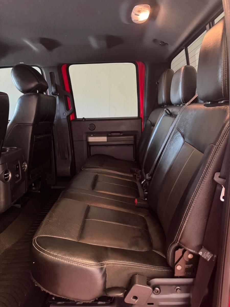 Ford Super Duty F-250 SRW 4WD Crew Cab 156" Lariat 2016