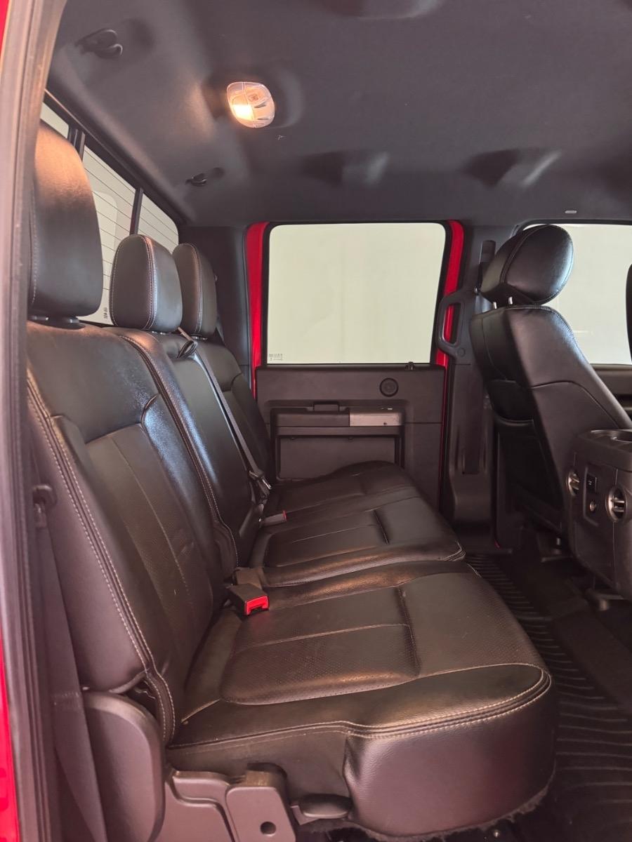 Ford Super Duty F-250 SRW 4WD Crew Cab 156" Lariat 2016